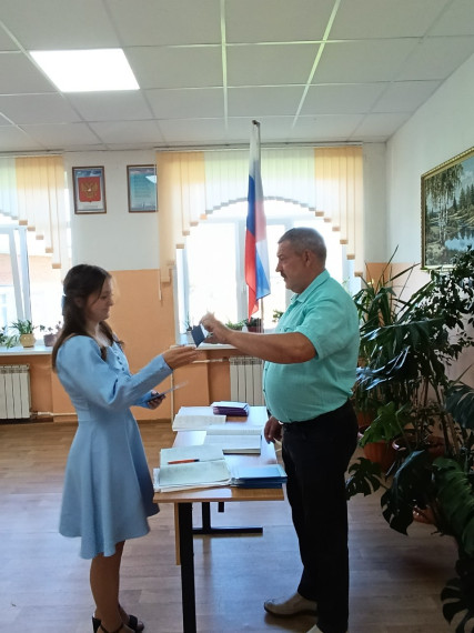 Вручение аттестатов..